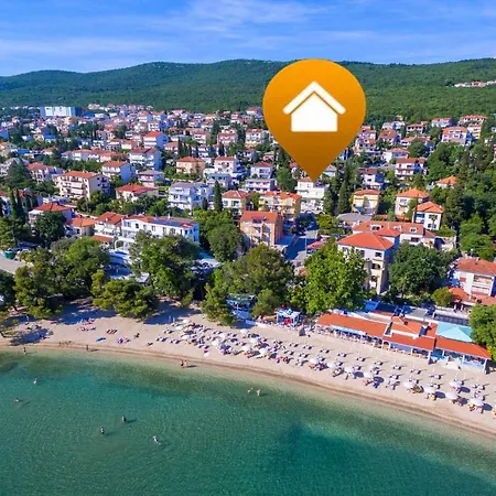 Apartament In 14104 *